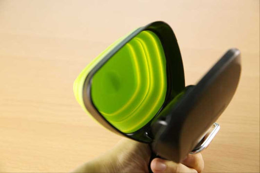 Foldable Dog Pooper Scooper – Travel-Friendly with Bags Overview: A MUST-HAVE FOR EVERY DOG PARENT Being a dog parent is a lot of fun, cleaning after your dog is not. That is why we invented this scooper!. Your kids will love using it too! Designed for ea