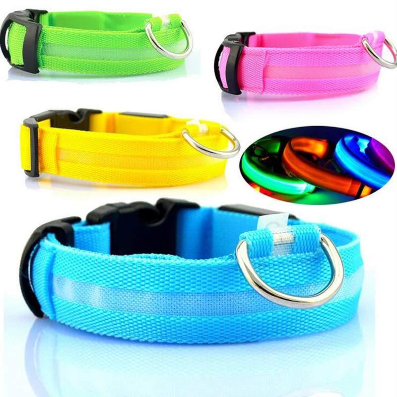 GlowPaw Overview 1. In order to prevent the light from flickering when pressed during delivery, we made a small plastic film to stop the switch. When you receive the collar, just remove this film and the light will work. introduce: 2. Nylon LED lighting d