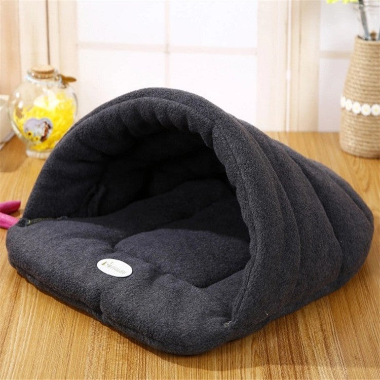 CleanNest™ – Removable & Washable Pet Kennel Give your furry friend the perfect combination of comfort, cleanliness, and convenience with the CleanNest™ Removable & Washable Pet Kennel. ️ Ultra-Comfortable Design: Soft, padded interior provides a cozy ret