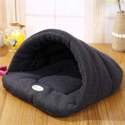 CleanNest™ – Removable & Washable Pet Kennel Give your furry friend the perfect combination of comfort, cleanliness, and convenience with the CleanNest™ Removable & Washable Pet Kennel. ️ Ultra-Comfortable Design: Soft, padded interior provides a cozy ret
