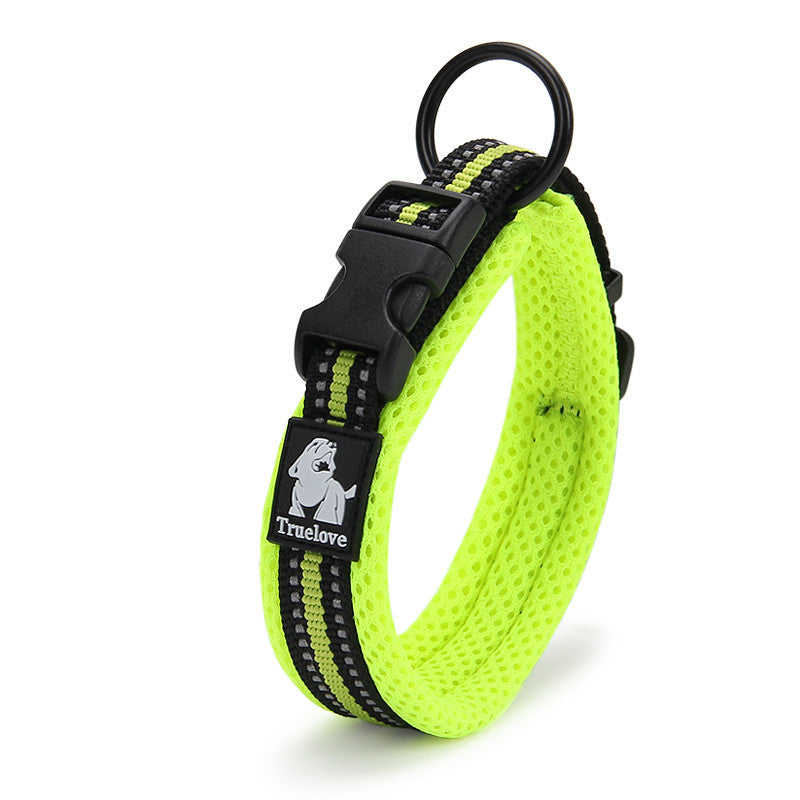 LumiLeash Describe: Type: reflective 3M soft padded dog collar Material: mesh, nylon, 3M reflective Color: orange, black, neon yellow, blue, fuchsia... Feature: 1. The nylon webbing with 3M reflective material ensures good visibility and safety when walki