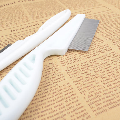 FleaFine™ Pet Comb Product Name: With handle in addition to flea comb Product color: white Product specifications: small (full length 14CM width 3CM) needle row (long 5CM needle length 1CM) Large (full length 18CM wide 4.5CM) needle row (length 6.5CM need
