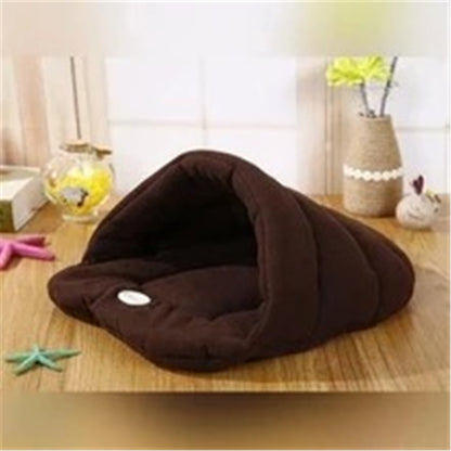 CleanNest™ – Removable & Washable Pet Kennel Give your furry friend the perfect combination of comfort, cleanliness, and convenience with the CleanNest™ Removable & Washable Pet Kennel. ️ Ultra-Comfortable Design: Soft, padded interior provides a cozy ret