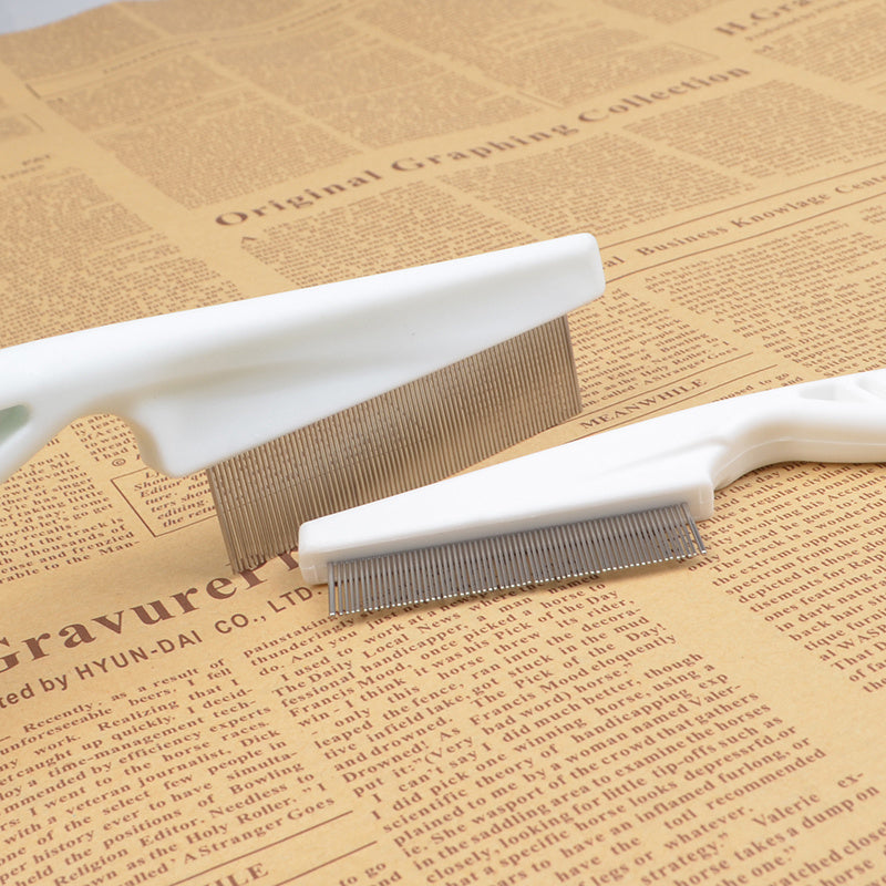 FleaFine™ Pet Comb Product Name: With handle in addition to flea comb Product color: white Product specifications: small (full length 14CM width 3CM) needle row (long 5CM needle length 1CM) Large (full length 18CM wide 4.5CM) needle row (length 6.5CM need