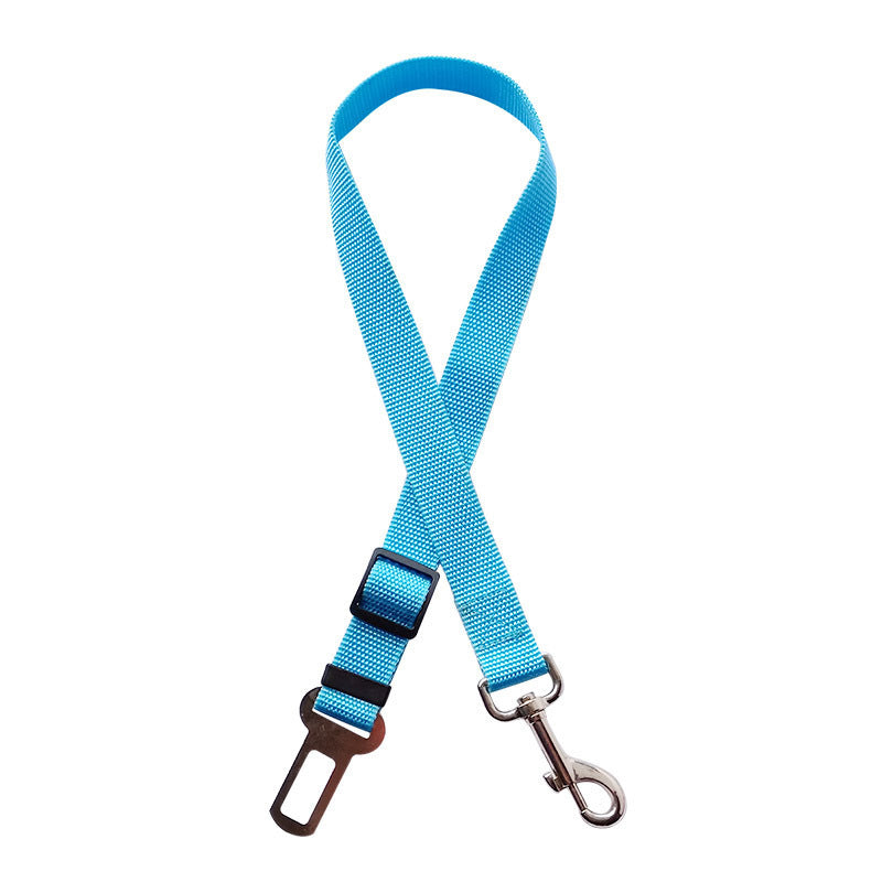 SafeRide Overview: Keep you and your dog/cat safe while driving. The pet can sit, lay or stand comfortably in the car. Made of high-quality nylon fabric to ensure safety, features the solid zinc alloy swivel snap and metal buckles guarantee extra durabili