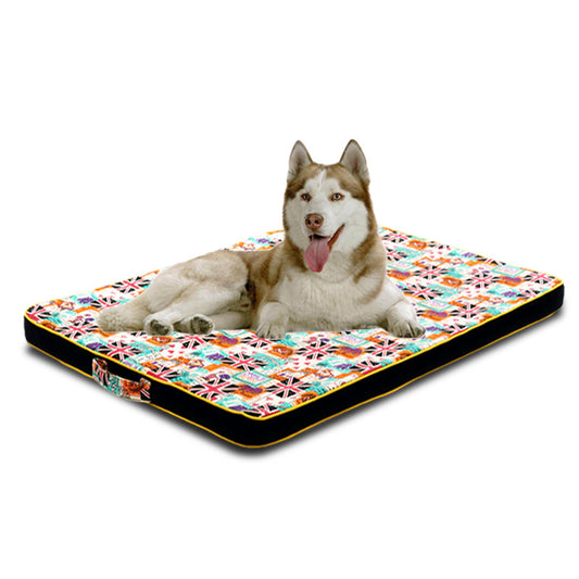 FurCanvas™ Sleep Pad Product information: Material: cloth Product Category: Pet Nest Fabric: Printed canvas / Oxford cloth Thickness: Approximately 3.3cm thick Liner: high resilience sponge Size information: size： Specifications: 50*40cm (0.25kg), 70*50cm