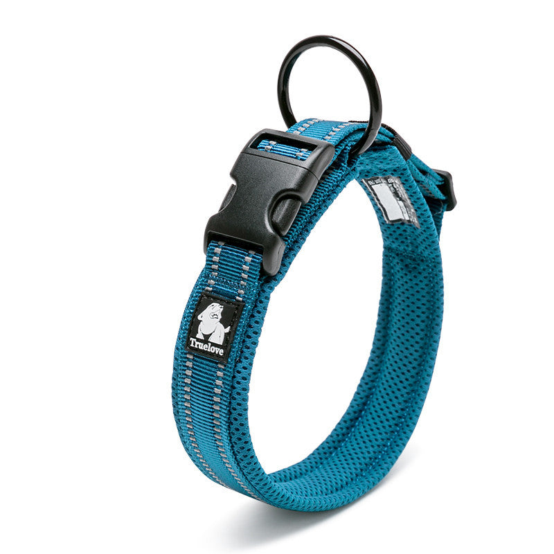 LumiLeash Describe: Type: reflective 3M soft padded dog collar Material: mesh, nylon, 3M reflective Color: orange, black, neon yellow, blue, fuchsia... Feature: 1. The nylon webbing with 3M reflective material ensures good visibility and safety when walki