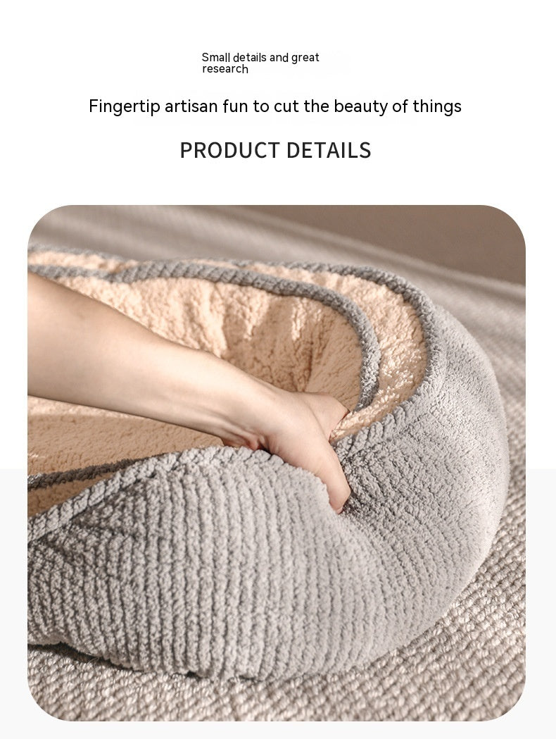 SnugNest™ – All-Season Bed for Small & Medium Dogs Treat your pup to year-round comfort with the SnugNest™ All-Season Dog Bed – specially designed for small and medium-sized dogs who love to relax in style. ️ 4-Season Versatility: Breathable for summer, w