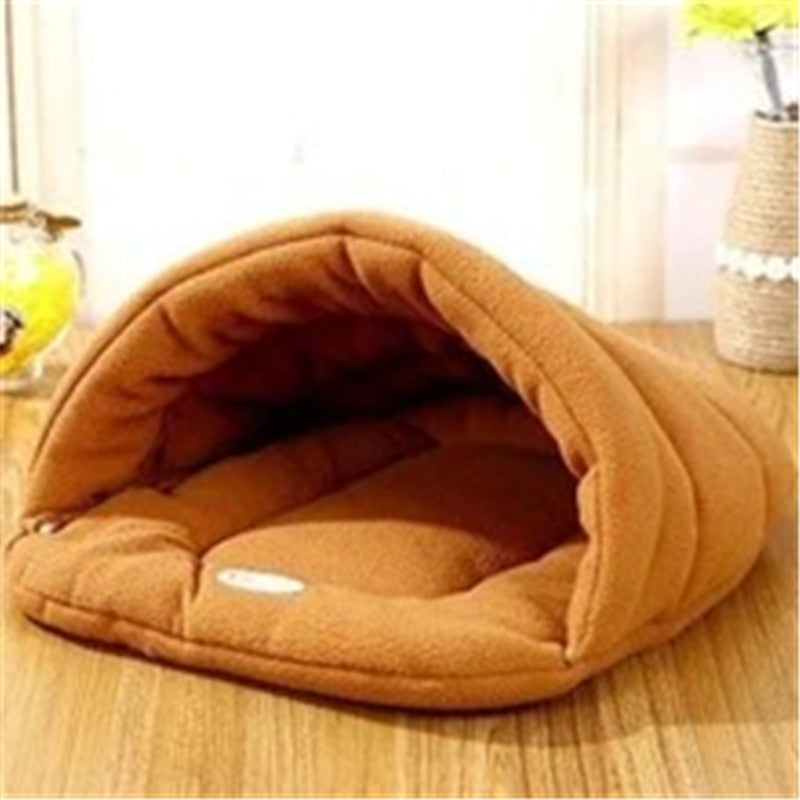 CleanNest™ – Removable & Washable Pet Kennel Give your furry friend the perfect combination of comfort, cleanliness, and convenience with the CleanNest™ Removable & Washable Pet Kennel. ️ Ultra-Comfortable Design: Soft, padded interior provides a cozy ret