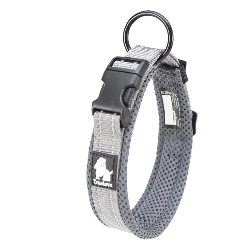 LumiLeash Describe: Type: reflective 3M soft padded dog collar Material: mesh, nylon, 3M reflective Color: orange, black, neon yellow, blue, fuchsia... Feature: 1. The nylon webbing with 3M reflective material ensures good visibility and safety when walki