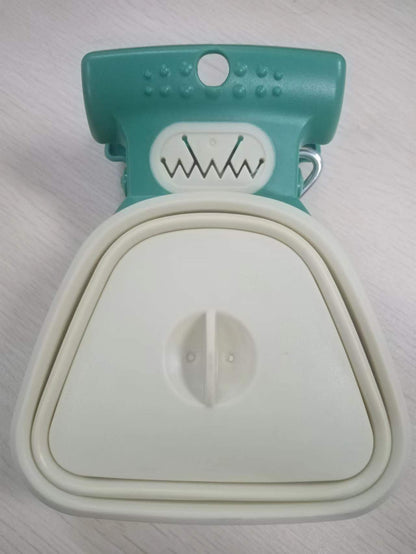 Pet Dog Poop Bag Dispenser Travel Foldable Poop Spoon Product information: Product Name: Folding Toilet Picker Brand: SUPER DESIGN (Supp Design) Use: outdoor poop picking Material: silicone, plastic size: Large: 18X14.5CM Small: 13.5X10.5CM Colour: Yellow
