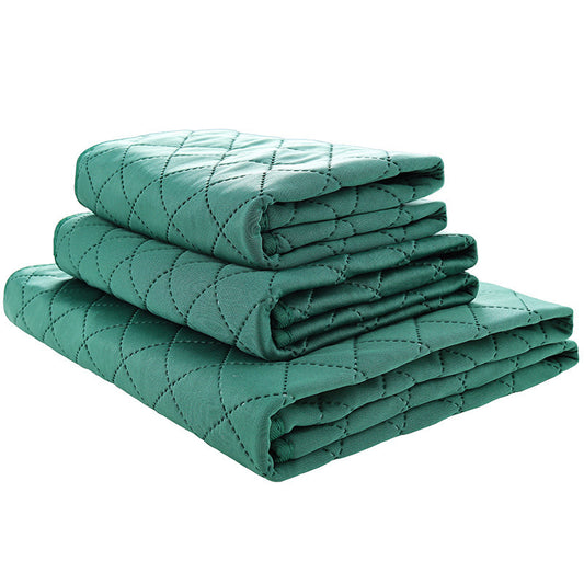 BambooPaw™ Training Pad Overview: This cooling mat is lightweight and easy to fold up for carry, good for using indoors, outdoors and traveling. Putting the mat on the floor, sofa, pet bad, car seat, lawn and anywhere outside under the shadow is perfect.