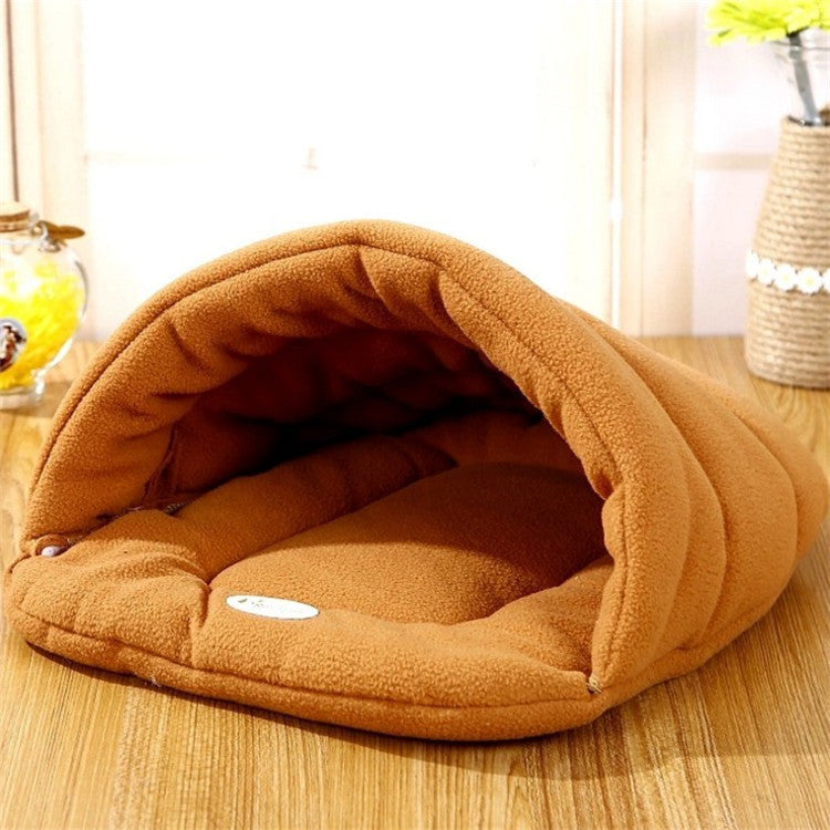 CleanNest™ – Removable & Washable Pet Kennel Give your furry friend the perfect combination of comfort, cleanliness, and convenience with the CleanNest™ Removable & Washable Pet Kennel. ️ Ultra-Comfortable Design: Soft, padded interior provides a cozy ret