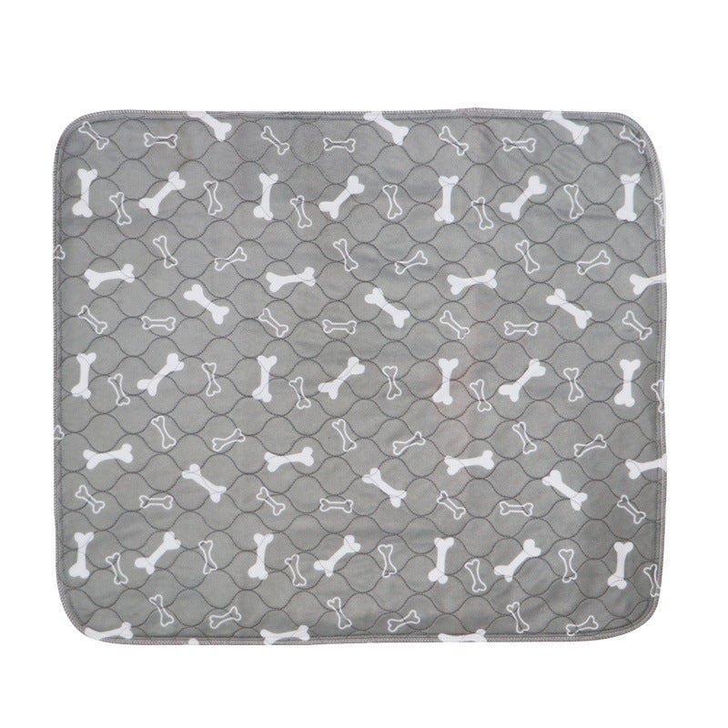 Leak-Proof Pet Training Pad – Durable & High Absorption Overview: Absorb water and keep urine clean and warm Warm and comfortable, soft, reusable Strong water absorption, instantly absorbs water. The urinary barrier layer does not leak water, does not bal