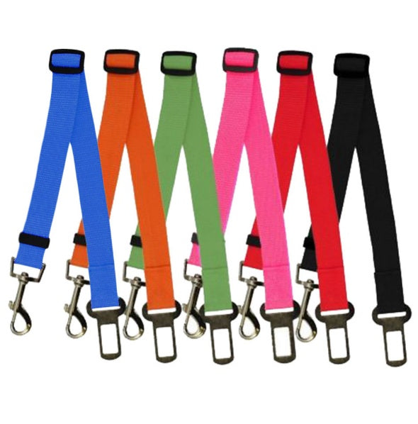 SureGrip Dog Strap Keep Your Pet Safe and Secure While You Drive! ✔️ Key Benefits: Simple & Quick to Use Just clip one end of the seatbelt to your pet’s harness, and snap the other into your car’s seatbelt buckle—just like a regular seatbelt! Its adjustab