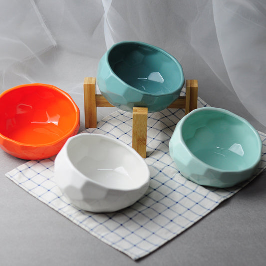 FurBowl Pet Basin Overview: The shape of the bottle mouth is simple and unique. The classic and simple color is simple but worth savoring Gorgeous and noble, with high ornamental and aesthetic value. Product information: Material: Ceramic Specifications:
