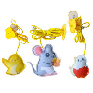 HangMouse™ Product information: Product name: Swing cat toy Specifications: about 2 meters in length Product material: feather, elastic rope, polyester ball, sticky hook, etc. Packing list: Funny cat stick*1 Cat Toys