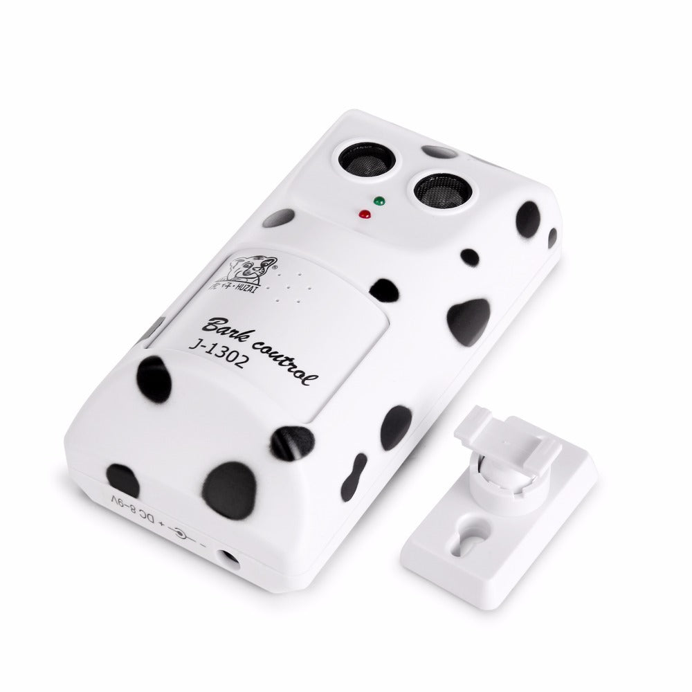 Smart Bark Stopper Train smarter. Bark less. Live quieter. Why This Device is a Must-Have: ✅ Smart Bark Detection – No False Alarms This device is designed to activate only after 3 consecutive barks, which helps filter out false triggers caused by occasio