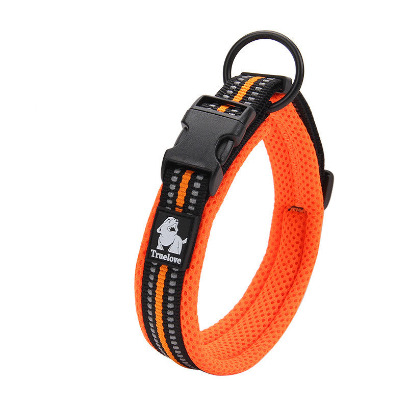 LumiLeash Describe: Type: reflective 3M soft padded dog collar Material: mesh, nylon, 3M reflective Color: orange, black, neon yellow, blue, fuchsia... Feature: 1. The nylon webbing with 3M reflective material ensures good visibility and safety when walki
