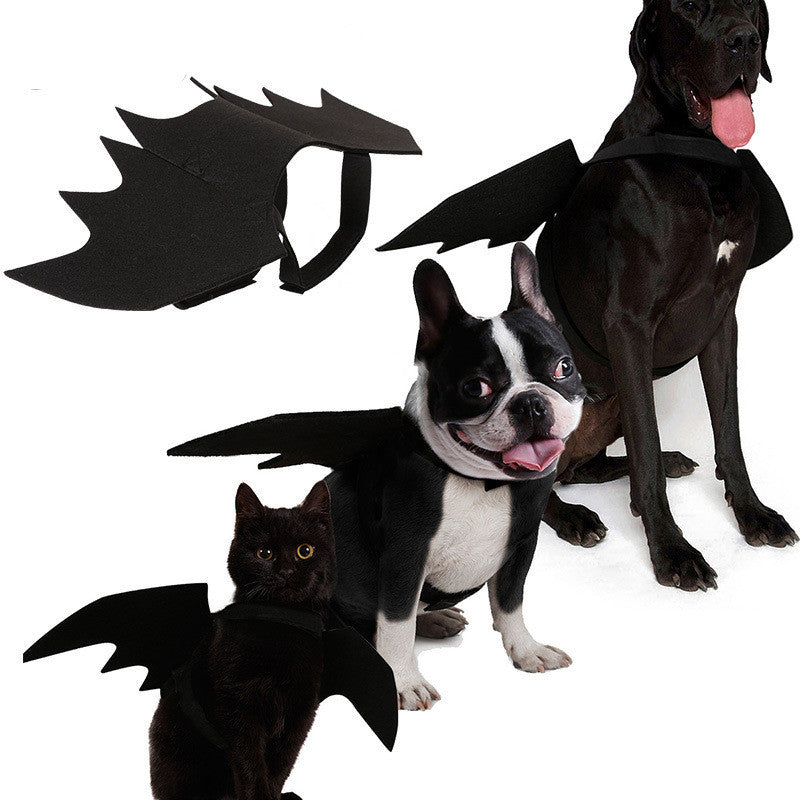 BatPup™ Winged Costume Product Features / Features: a cool dog accessory 1. The material uses black felt cloth, which is light in texture and wears no restraint. 2. The whole product is black, the lines are smooth and smooth, and the bat's mysterious cool