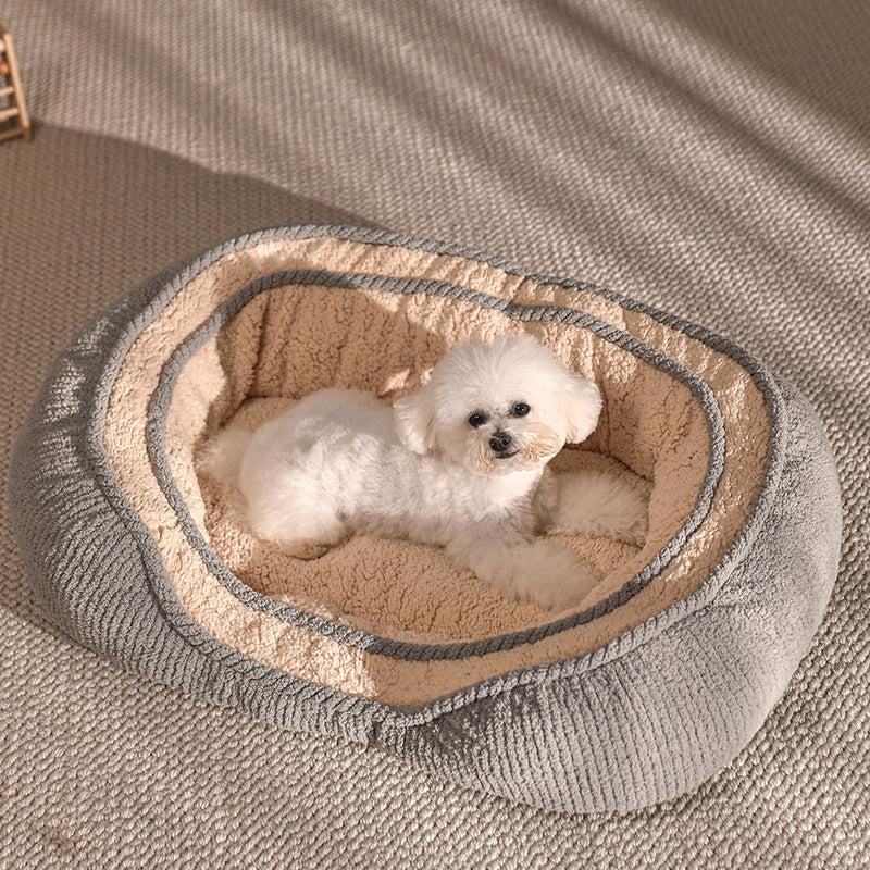 SnugNest™ – All-Season Bed for Small & Medium Dogs Treat your pup to year-round comfort with the SnugNest™ All-Season Dog Bed – specially designed for small and medium-sized dogs who love to relax in style. ️ 4-Season Versatility: Breathable for summer, w