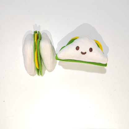 Squeaky Hamburger Toy – Fun Stress Relief for Pets Product information: Color: Hamburger, sandwich, rice ball Material: Plush Category: Pet Toys Product Name: Pet sounding toy Product size: 7*7 * 8CM (hamburger). 10*6 * 5C M (rice balls)7*7 * 7C M (sandwi