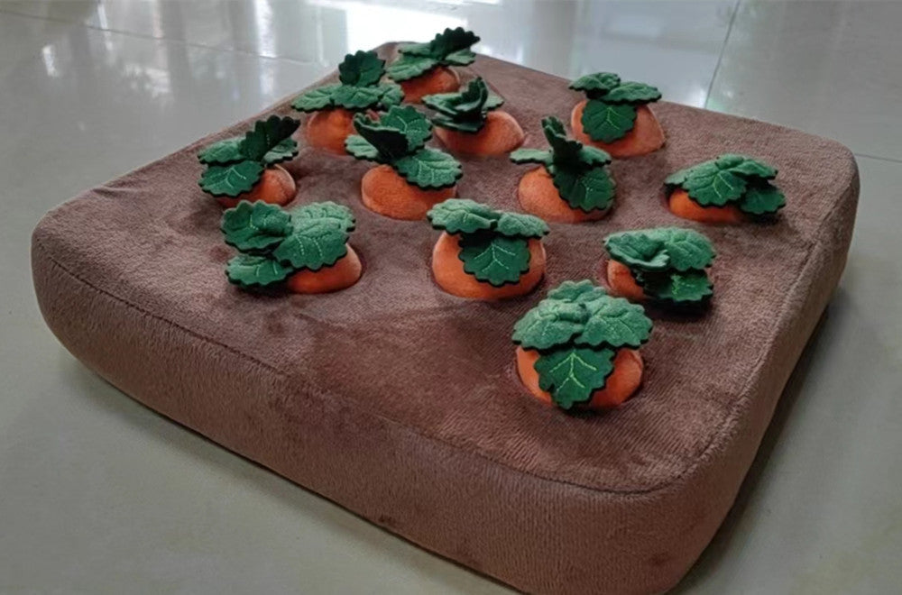 CarrotSniff – Plush Chew & Snuffle Toy for Dogs Overview: 1. Comfortable Fabric: The exterior is made of high-quality crystal cotton soft fabric, and every interior part is fully filled. High resilience, cotton not easy to fall out of it, not afraid of sq