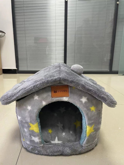 SnuggleHaus™ Enclosed Bed Overview: 1.Self-warming Fabric. Premium synthetic plush fur, a combination of comfortable and breathable, cozy, warm. 2.Durable Bottom. Can be placed in a balcony corridor or other places without worrying about sliding, providin