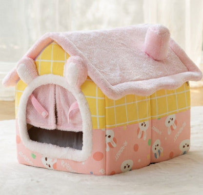 SnuggleHaus™ Enclosed Bed Overview: 1.Self-warming Fabric. Premium synthetic plush fur, a combination of comfortable and breathable, cozy, warm. 2.Durable Bottom. Can be placed in a balcony corridor or other places without worrying about sliding, providin