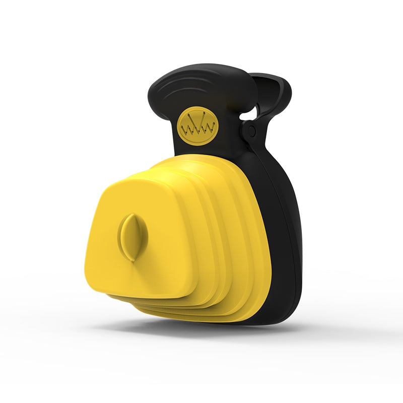 Pet Dog Poop Bag Dispenser Travel Foldable Poop Spoon Product information: Product Name: Folding Toilet Picker Brand: SUPER DESIGN (Supp Design) Use: outdoor poop picking Material: silicone, plastic size: Large: 18X14.5CM Small: 13.5X10.5CM Colour: Yellow