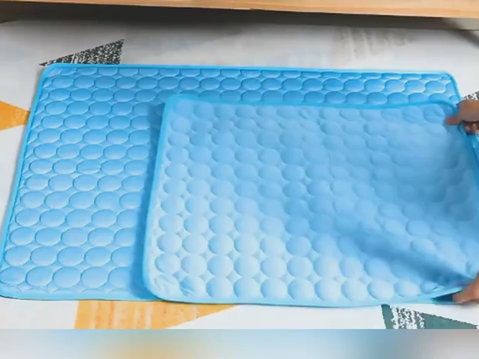 Cooling Ice Silk Pet Bed – Summer Nest for Dogs & Cats Overview: 1. Cool, comfortable, durable and pet-friendly 2. Provide instant cooling effect 3. Suitable for pets of all sizes 4. Use this simple and effective pet cooling pad to help your pet withstand