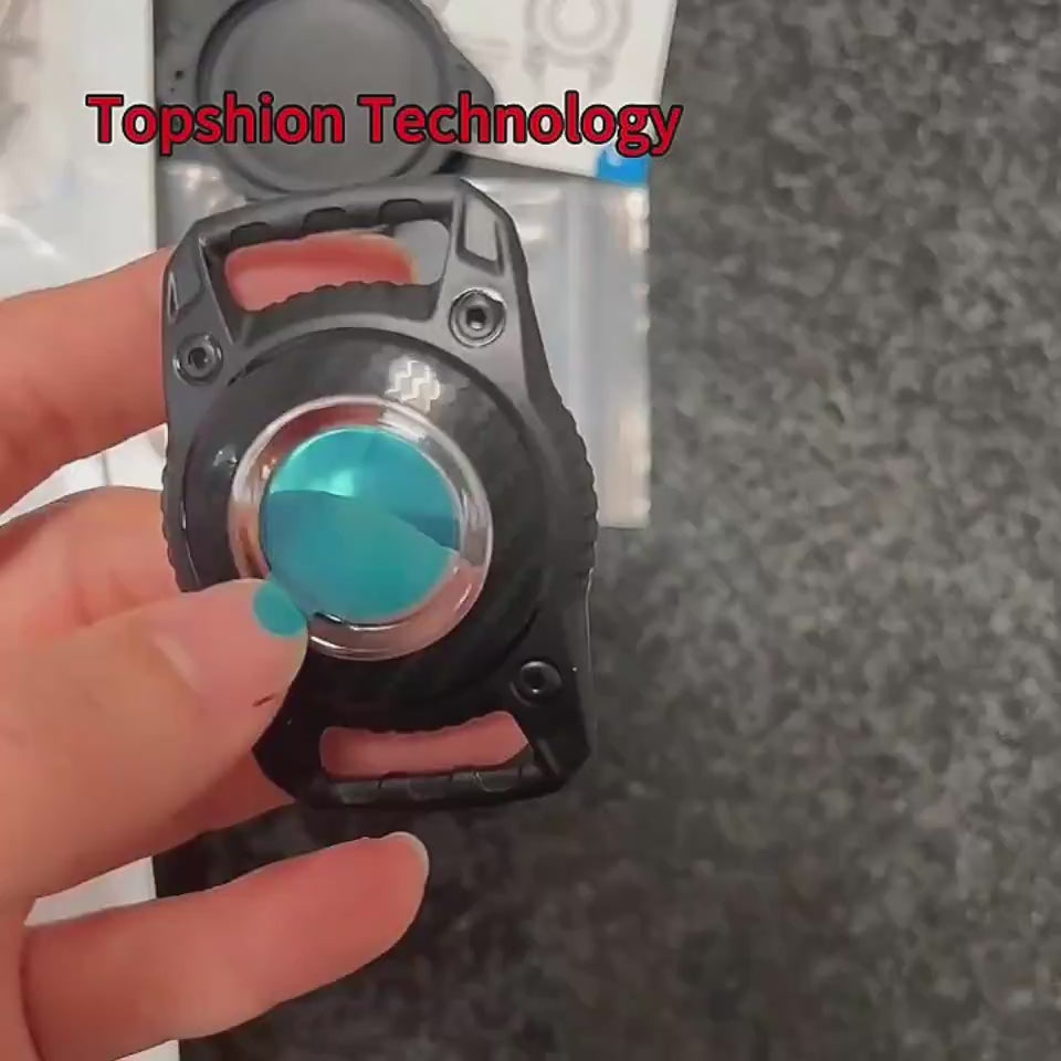 AirtTag Secure Shield Product information: Color: Premium Black, royal blue, dark green, purple, red Applicable brand: Apple Airtag Material: tpu Process: Injection Molding/injection molding Packing list: 1* Locator Protective Sleeve+ 5pcscrews+wrench+Eng
