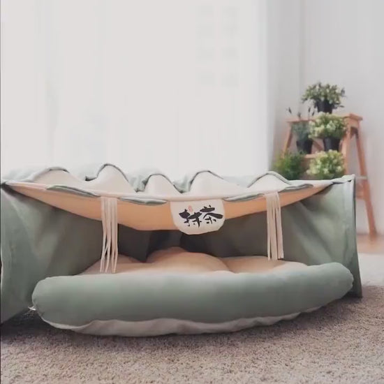 BunnyMaze – Foldable Pet Tunnel & Cozy Bed Combo Overview 1. High-quality material: Polyester keeps your cat comfortable and durable. 2.Collapsible: Easily folded up and can carry to outside. 3.With a mat for the cat to sleep. Specification Name of Produc